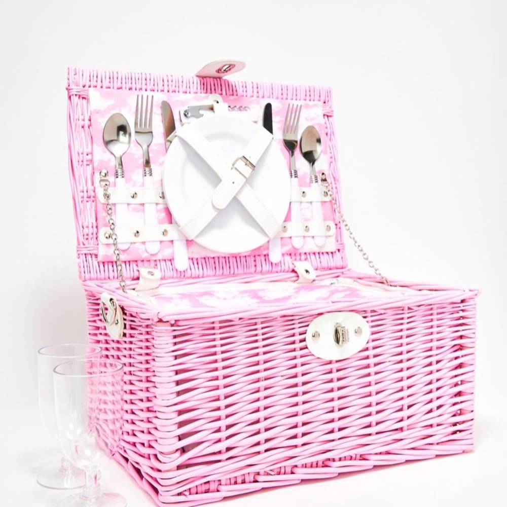 ISO Dolls Kill Sugar n’ Spice picnic basket